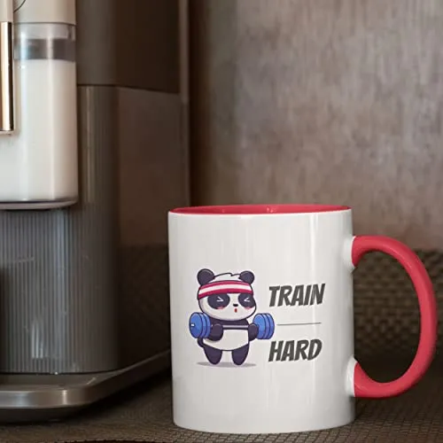 Tasse avec slogan Train Hard